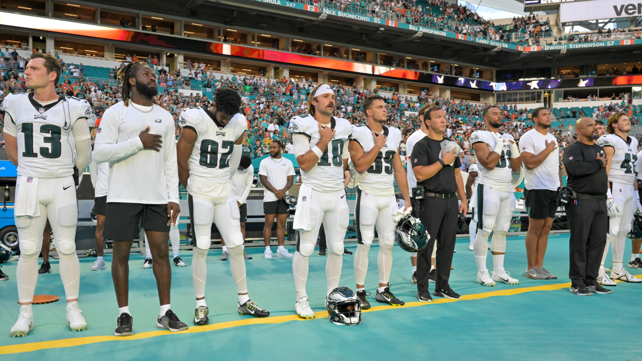 Eagles vs. Dolphins Player Props & Odds – Week 7