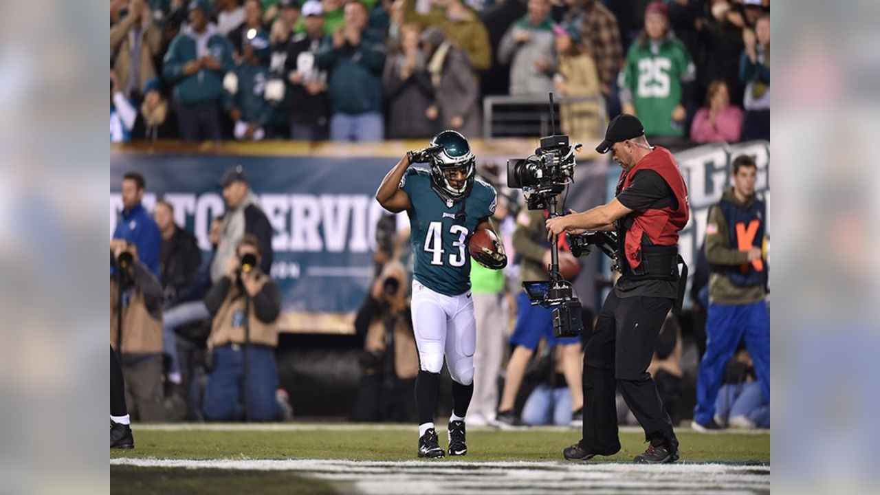 Eagles deny Falcons' last-second push to seal win in NFL season opener