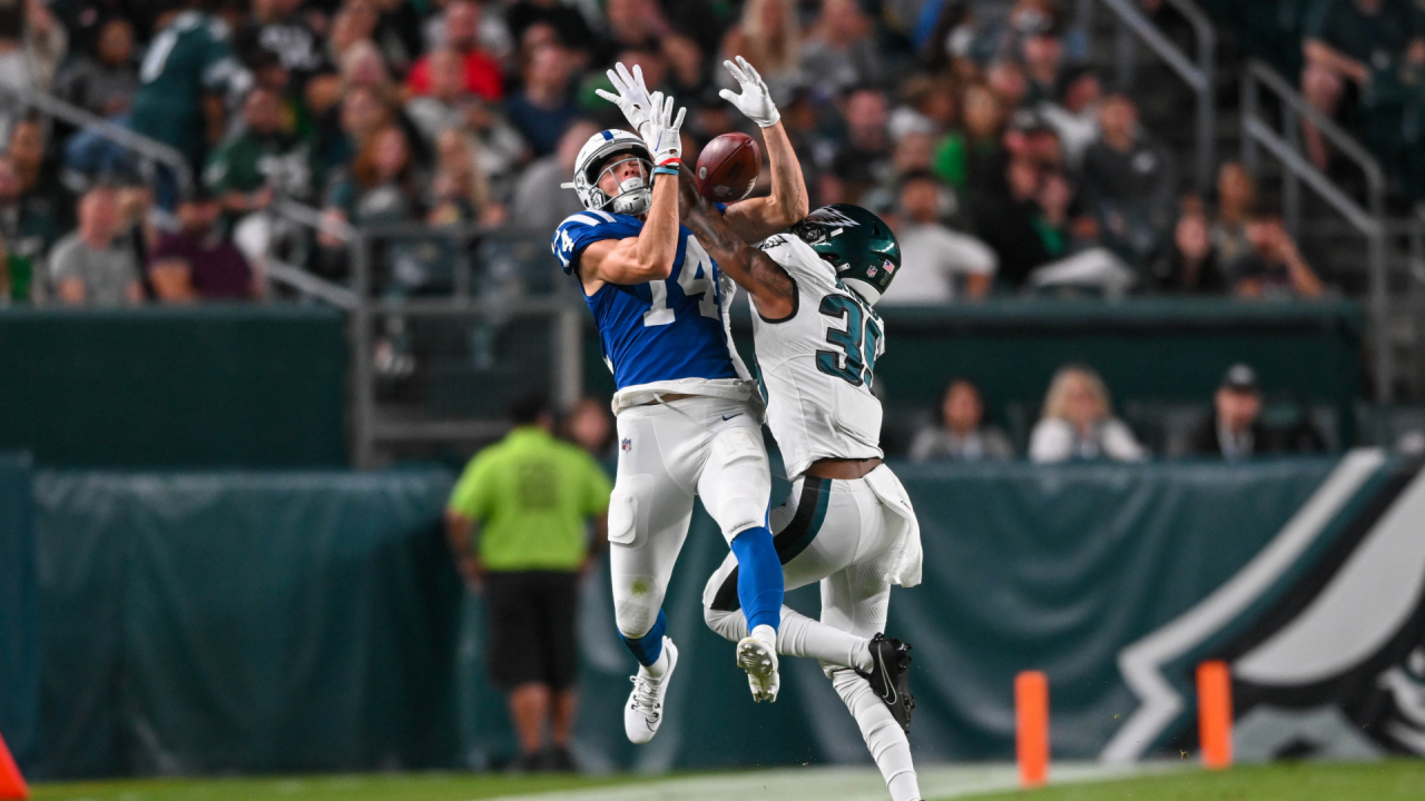 Members of the Indianapolis Colts huddle in the tunnel before the start of  an NFL pre-season football game against the Philadelphia Eagles, Thursday,  Aug. 24, 2023, in Philadelphia. (AP Photo/Rich Schultz Stock