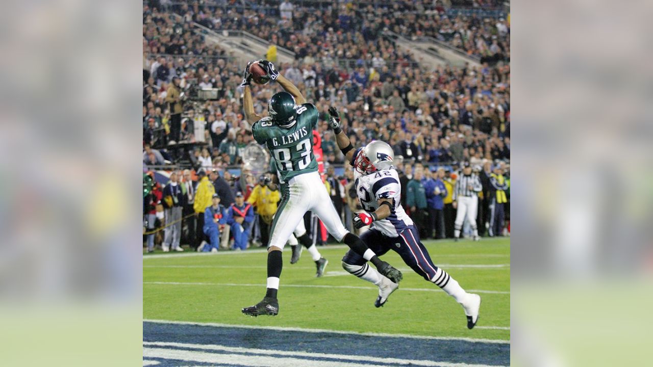 EverBank Stadium on X: On this day in 2005, Jacksonville hosted Super Bowl  XXXIX. The Patriots defeated the Eagles 24-21.  / X