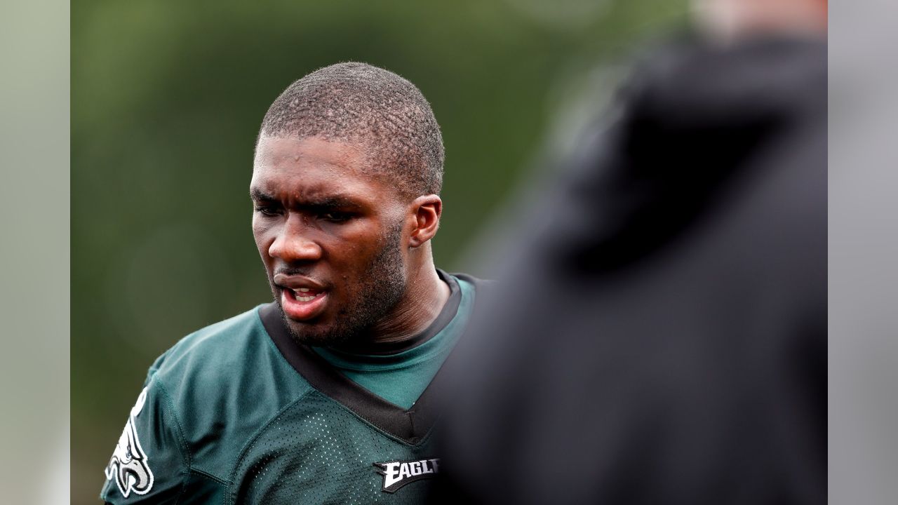 Ex-Eagles Nelson Agholor, Jalen Mills happy with Patriots, green hair