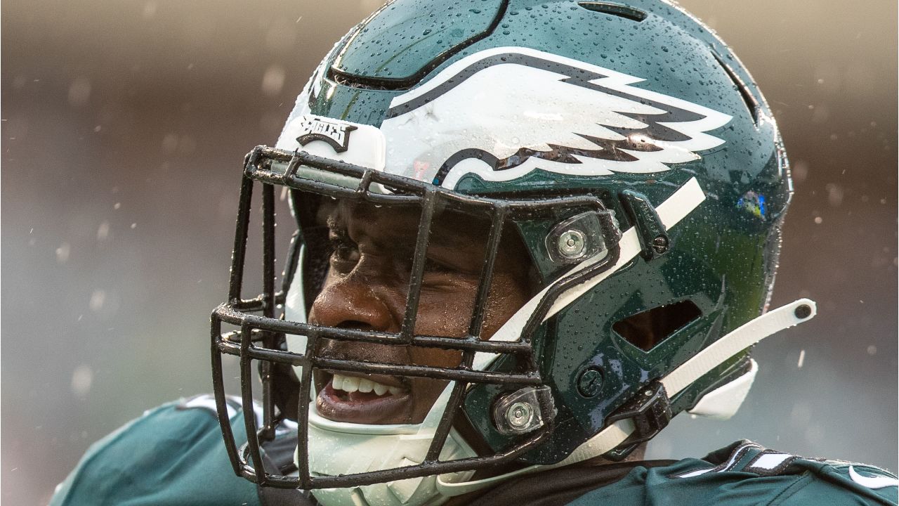 Philadelphia, USA. 24th Aug, 2023. August 24, 2023, Philadelphia, PA, USA:  August 24, 2023: Philadelphia Eagles running back Trey Sermon (22) dives  for a touchdown during the NFL preseason football matchup between