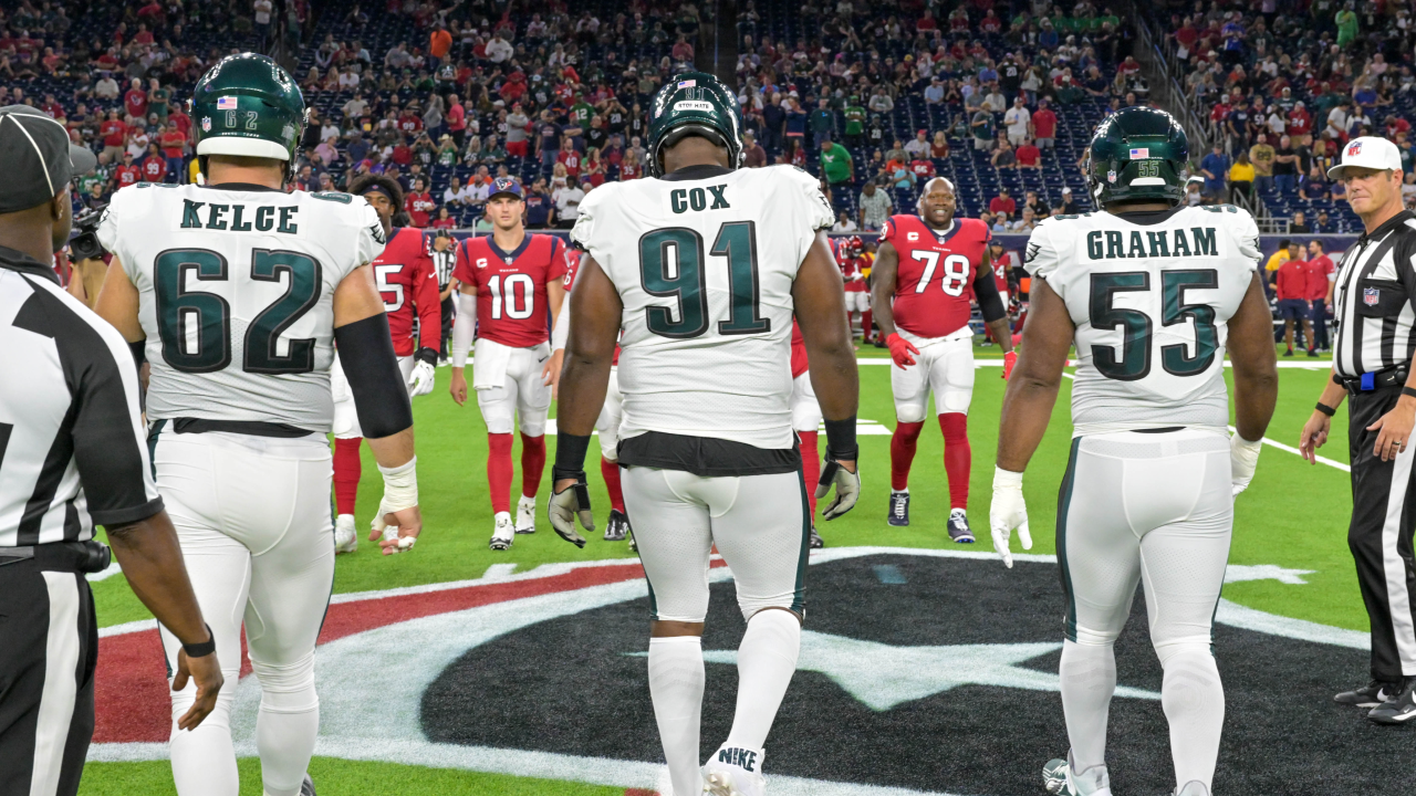 Eagles Survive Texans, Secure First 8-0 Start in Franchise History