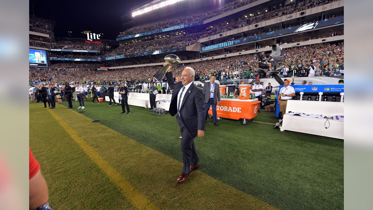 Super Bowl banner unveiling highlights emotionally-charged Patriots pregame  ceremony