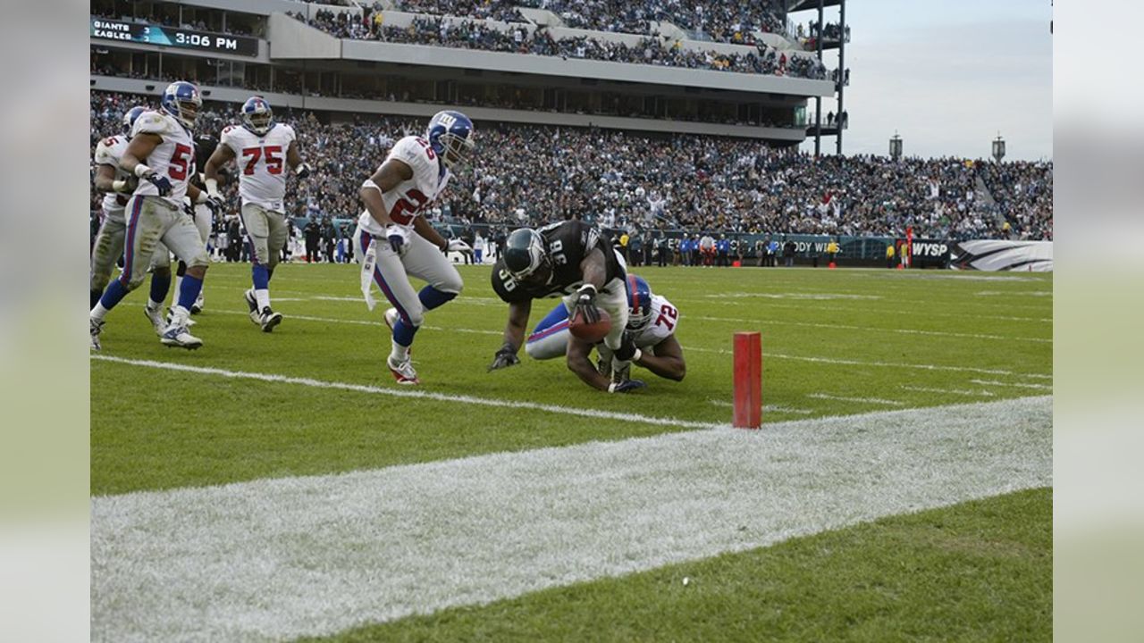 Former Eagles and Villanova RB Brian Westbrook has cowritten a children's  book