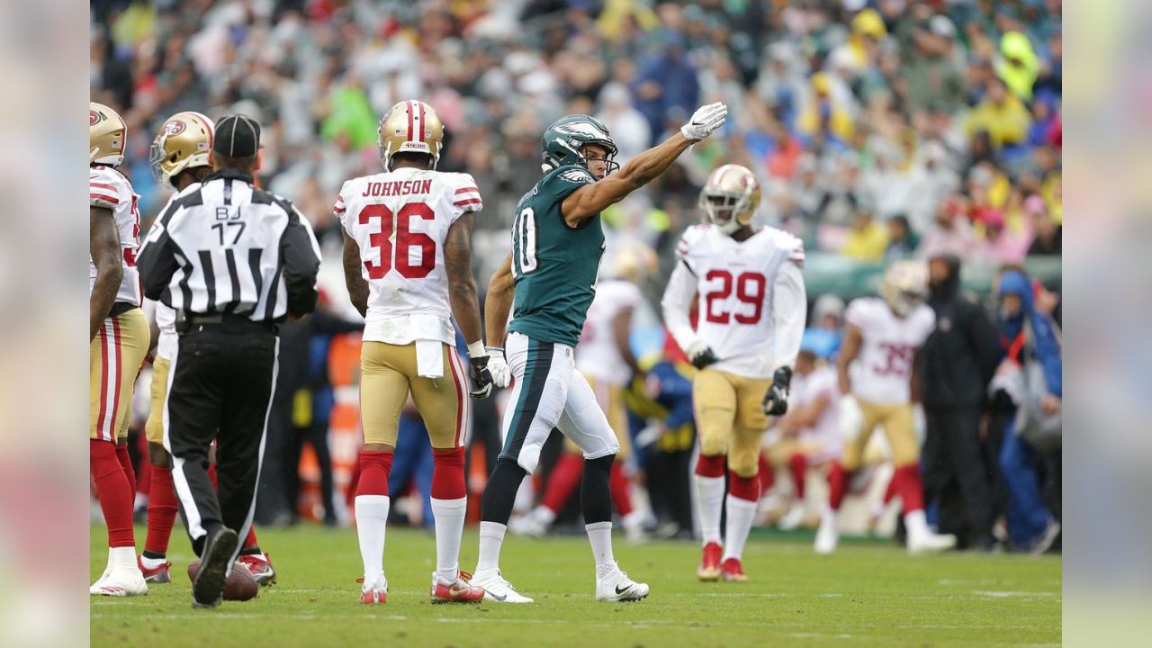 Eagles 33, 49ers 10: Alshon Jeffery, Jalen Mills highlight rain