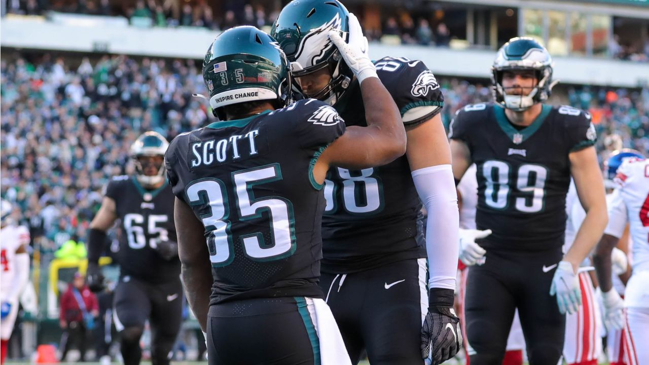 Watch: Boston Scott TD gives the Eagles the lead vs. Giants after Rodney  McLeod interception