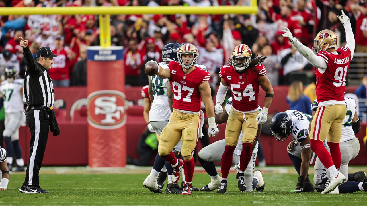 49ers pour it on in the fourth, crush Seahawks to win Wild Card round