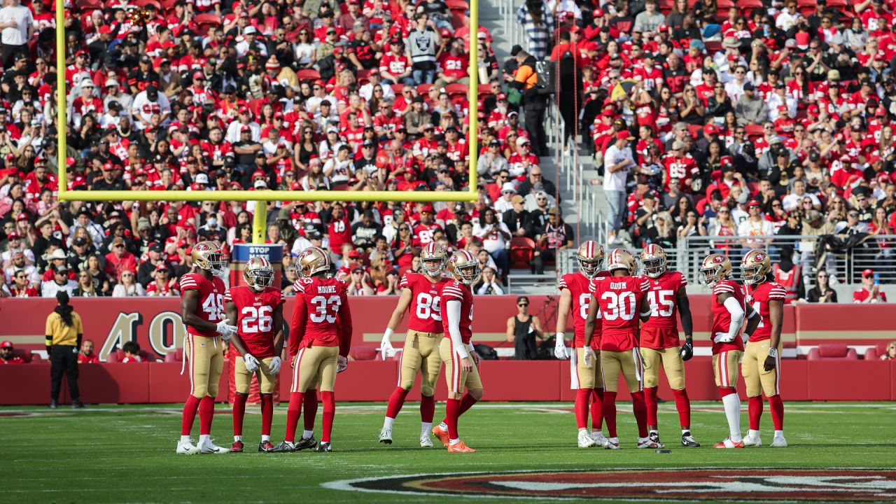 Photos from San Francisco 49ers now 7-4 with 13-0 shutout win over New  Orleans Saints