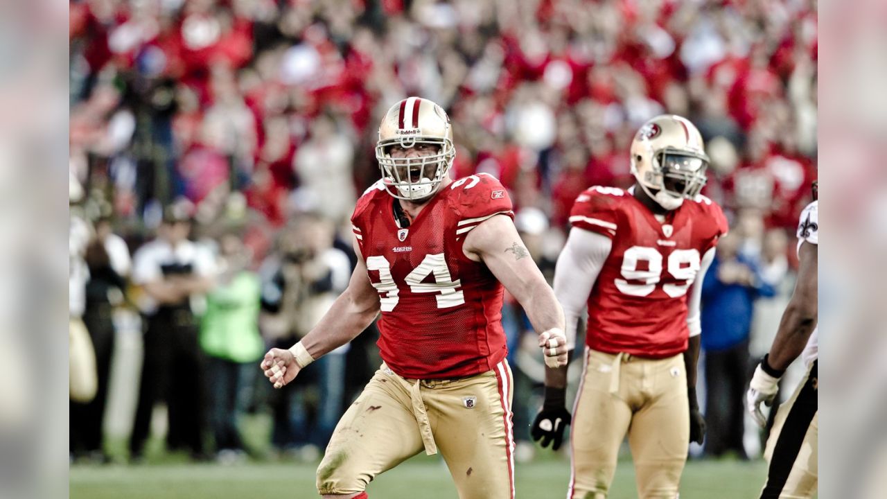 San Francisco 49ers on X: View rare and behind-the-scenes images from Justin  Smith's 14th @nfl season.   / X