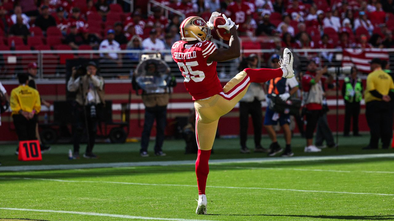 San Francisco 49ers - Who's got it better than us? 49ers beat the Cardinals  27-13 to win the NFC West for the second straight year. Visit   for postgame press conferences.