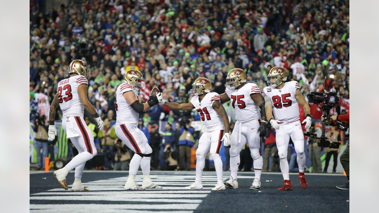 Throwing it Back to the 49ers '94 Jerseys