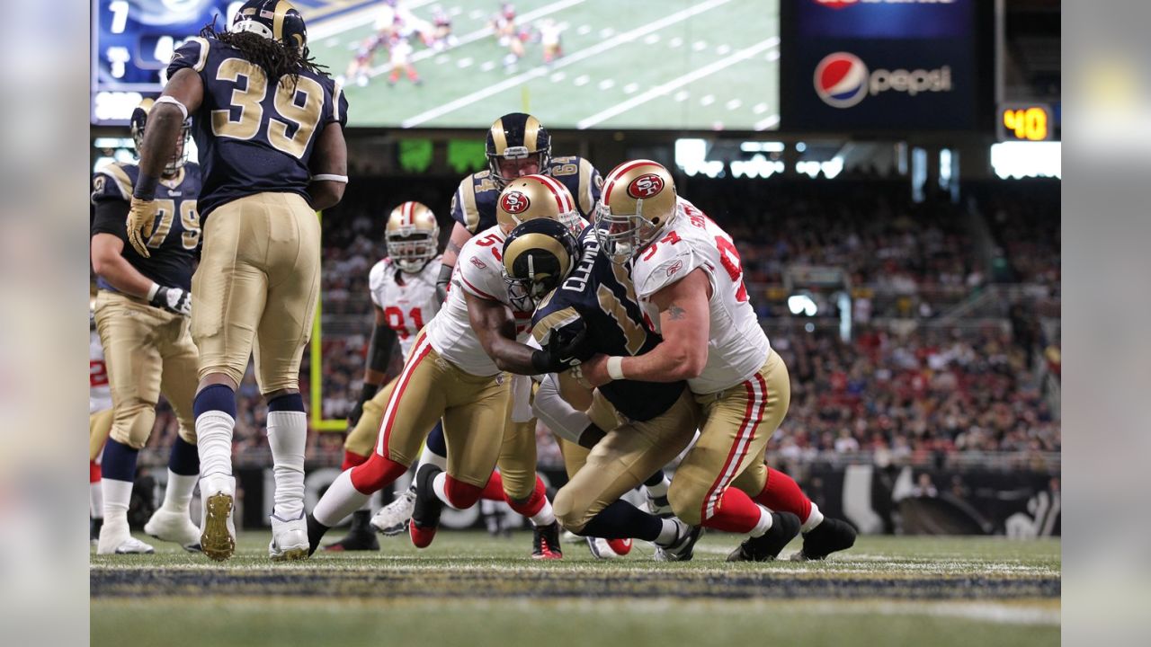 49ers' Justin Smith calls it quits after stellar 14-year career