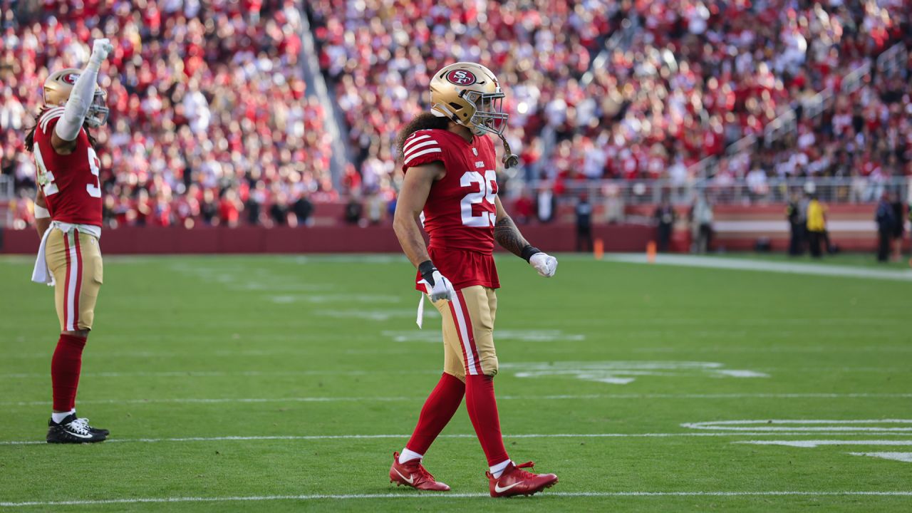 San Francisco 49ers safety Talanoa Hufanga (29) drops back during an NFL  football game against the New Orleans Saints, Sunday, Nov.27, 2022, in  Santa Clara, Calif. (AP Photo/Scot Tucker Stock Photo - Alamy