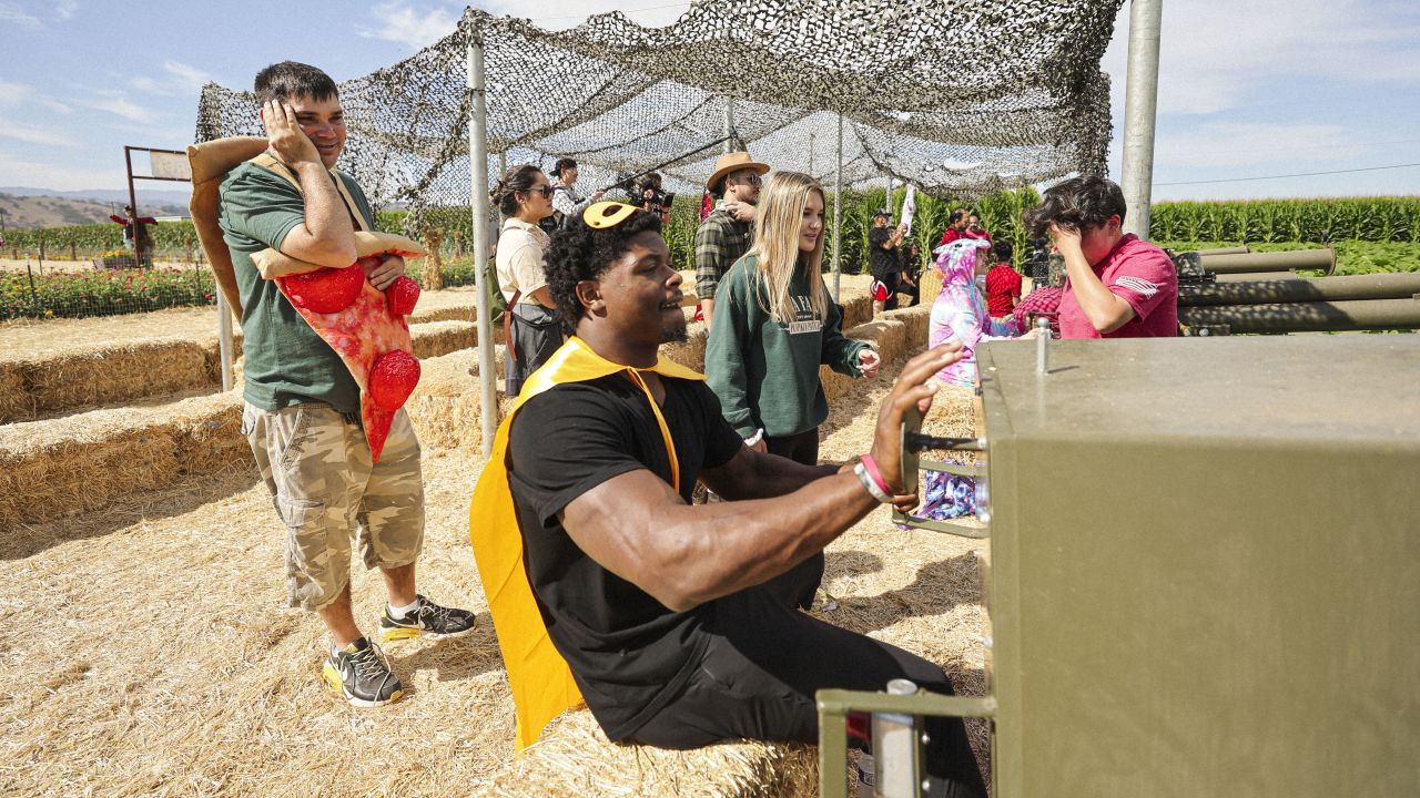 Off the Field: 49ers Players Embrace Halloween Spirit at Pumpkin Patch 