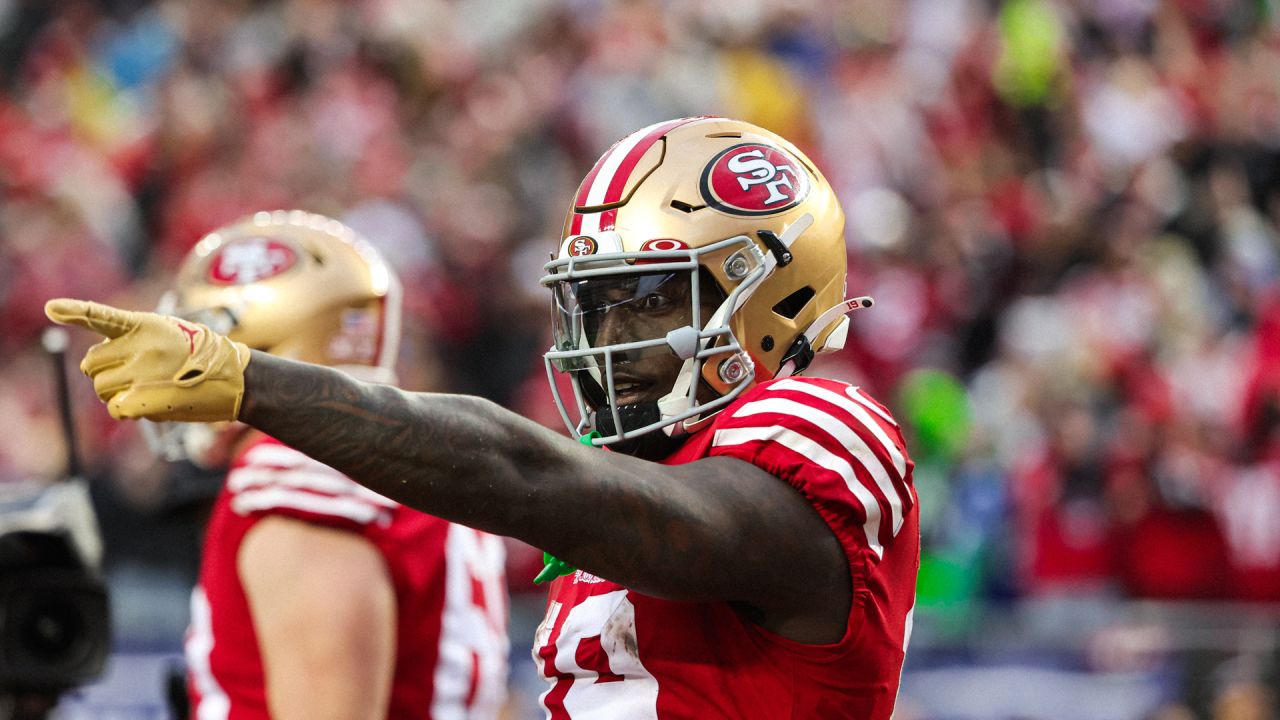 49ers angered by Deebo twist, pummel Seahawks