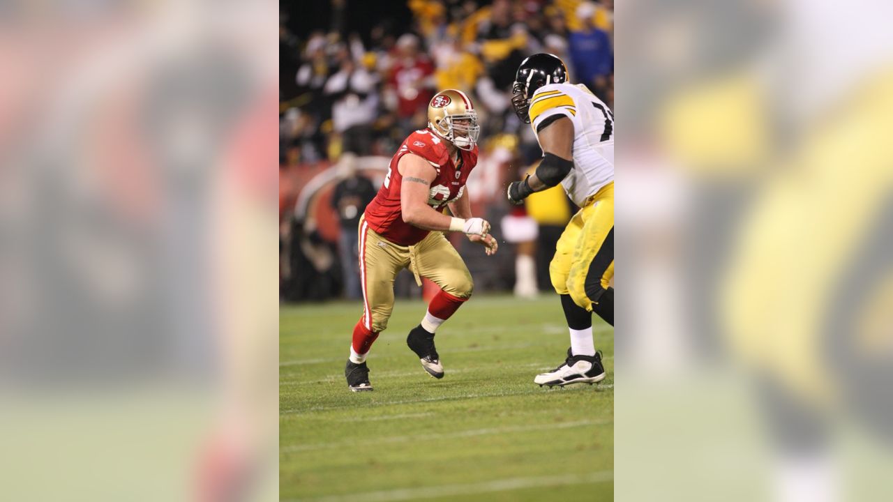 49ers' Justin Smith calls it quits after stellar 14-year career