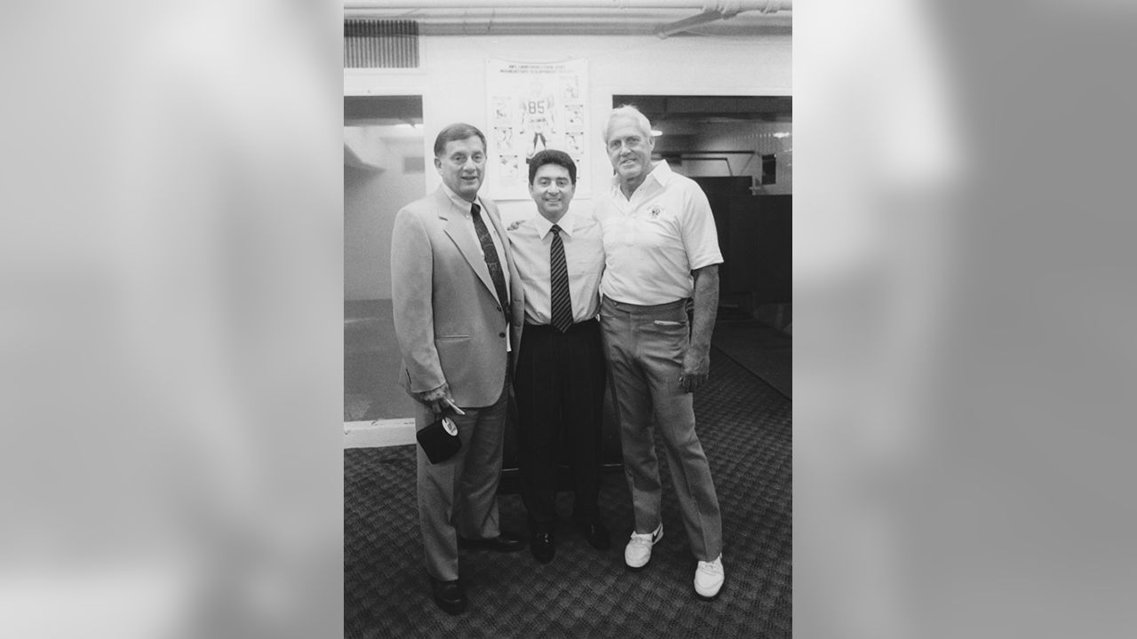 Thoughts on Leadership: Eddie DeBartolo Jr. Built an Empire in San  Francisco by Placing People First