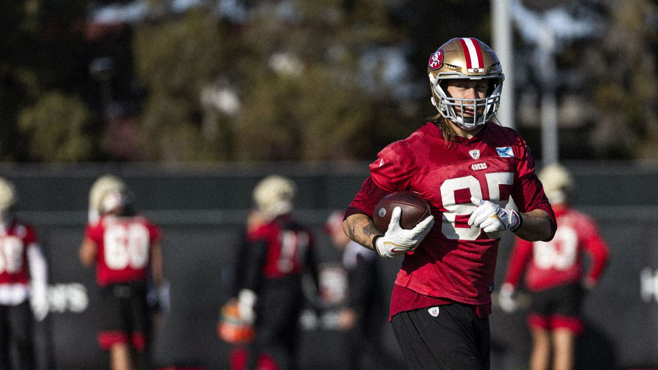 Christian McCaffrey's big game lifts 49ers after Deebo Samuel injury