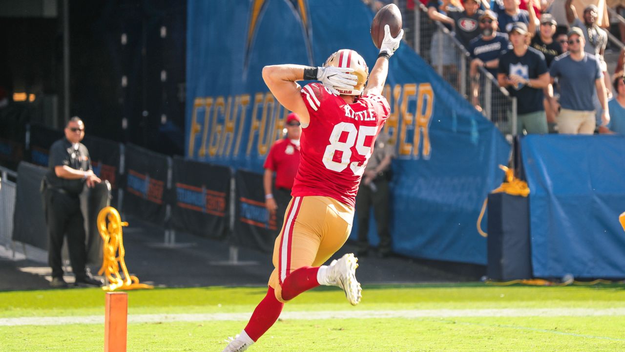 What Pros Wear: George Kittle's Nike Hyperstrong Padded Undershirt