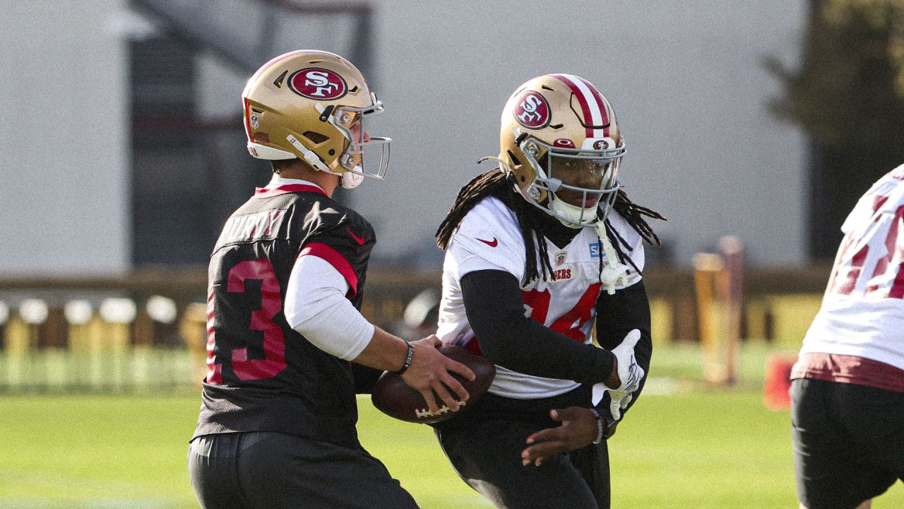 Las Vegas, Nevada, USA. 5th Feb, 2022. San Francisco 49ers wide receiver  Deebo Samuel (19) during the NFC Pro Bowl Practice at Las Vegas Ballpark in  Las Vegas, Nevada. Darren Lee/CSM/Alamy Live