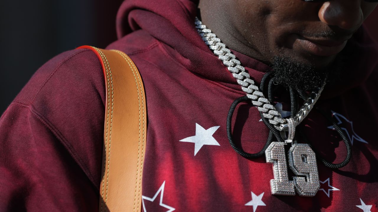 The Story Behind Deebo Samuel and the 49ers Viral Iced Out Chain