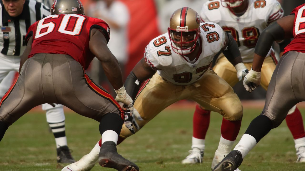 49ers to induct legendary defensive lineman Bryant Young into