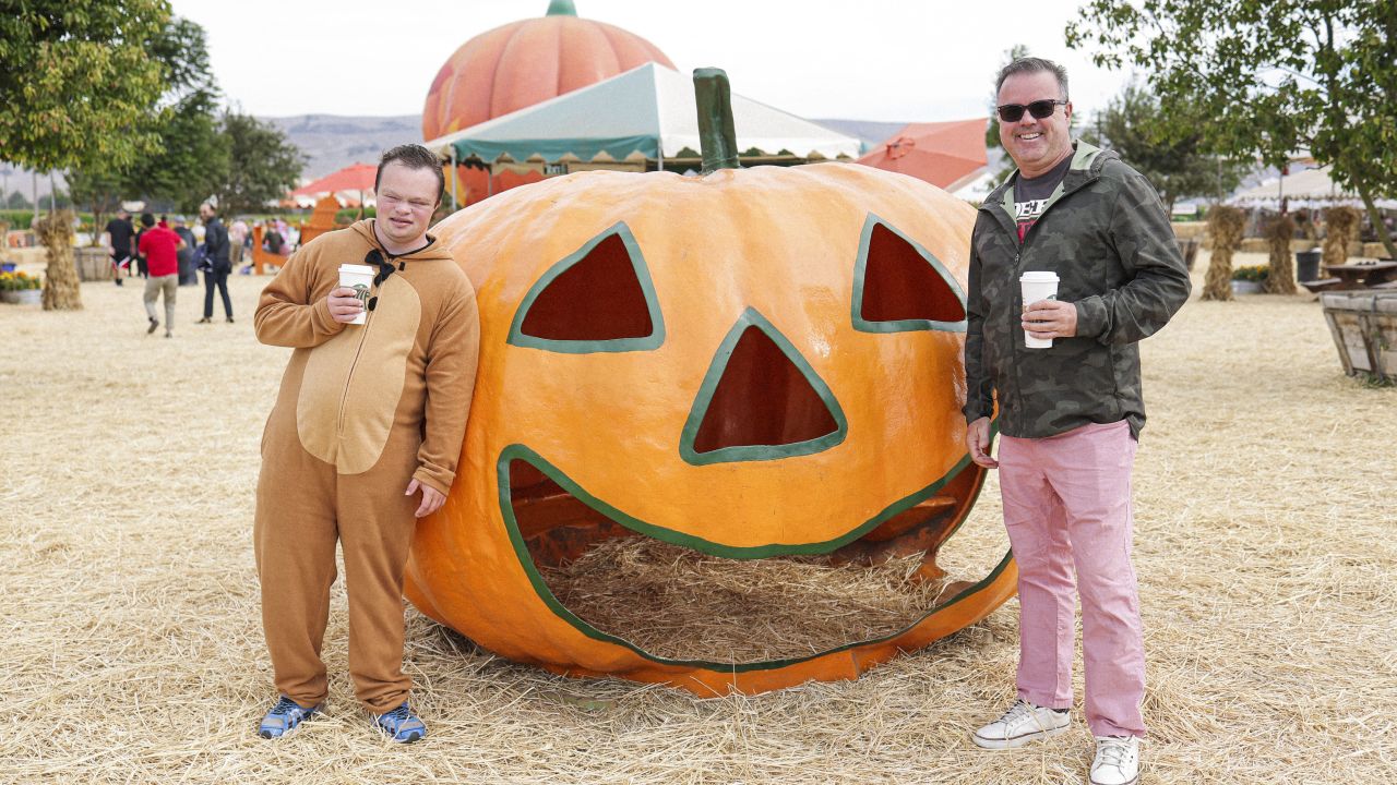 Off the Field: 49ers Players Embrace Halloween Spirit at Pumpkin Patch 