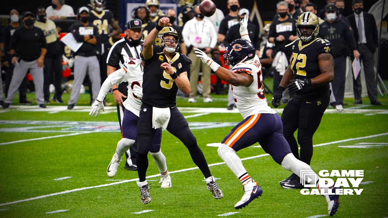 Chicago Bears middle linebacker Manti Te'o (57) during an NFL wild-card  playoff football game against the New Orleans Saints, Sunday, Jan. 10,  2021, in New Orleans. The Saints defeated the Bears 21-9. (