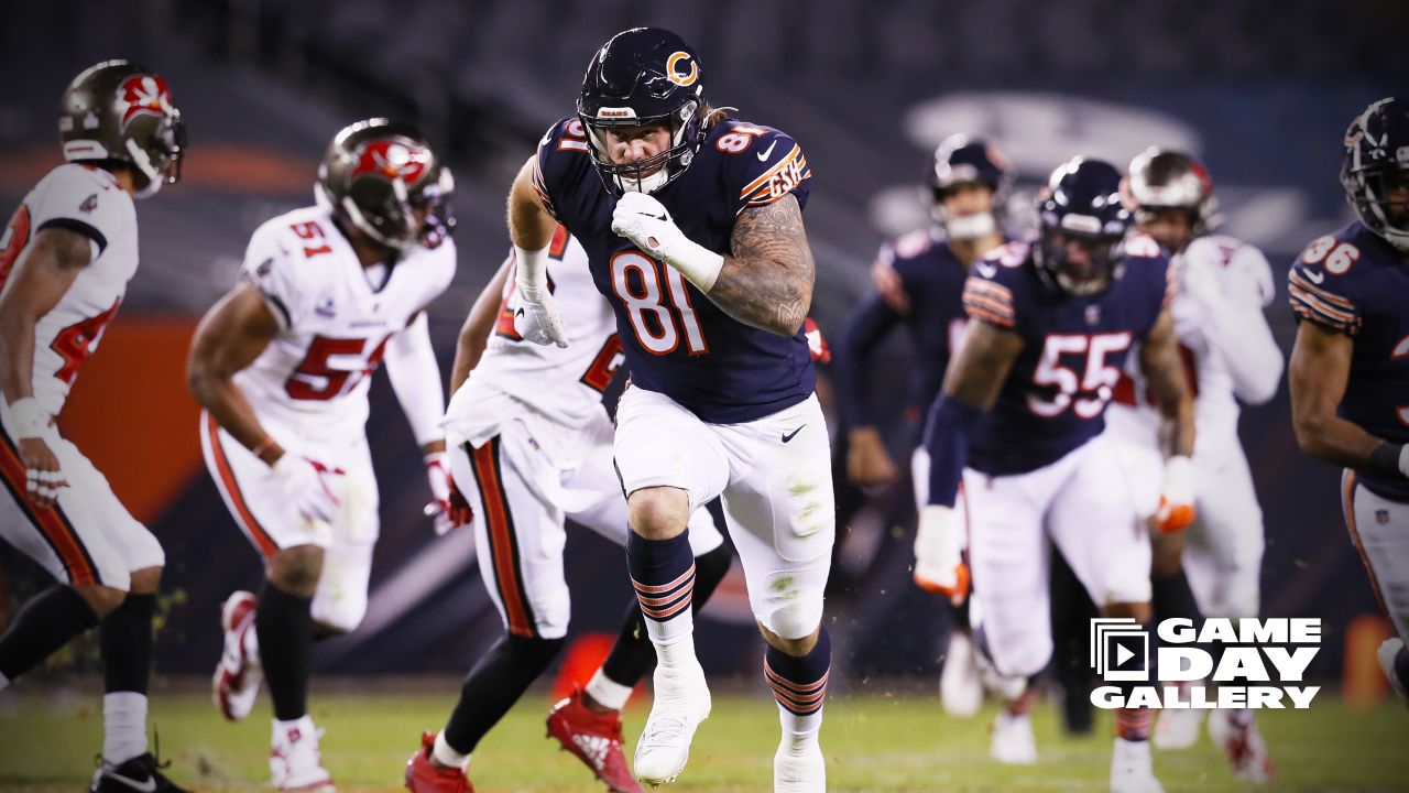 Tampa Bay Buccaneers quarterback Baker Mayfield (6) reacts during warmups  ahead of an NFL football game against the Chicago Bears, Sunday, Sept. 17,  2023, in Tampa, Fla. (AP Photo/Chris O'Meara Stock Photo 