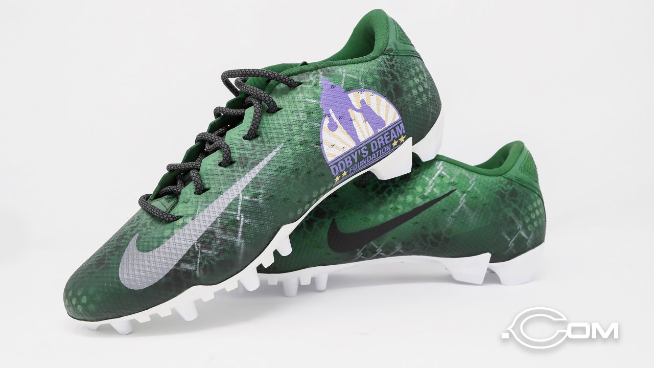 What Pros Wear: Josh Allen's Nike Vapor Edge 360 Pro Cleats - What