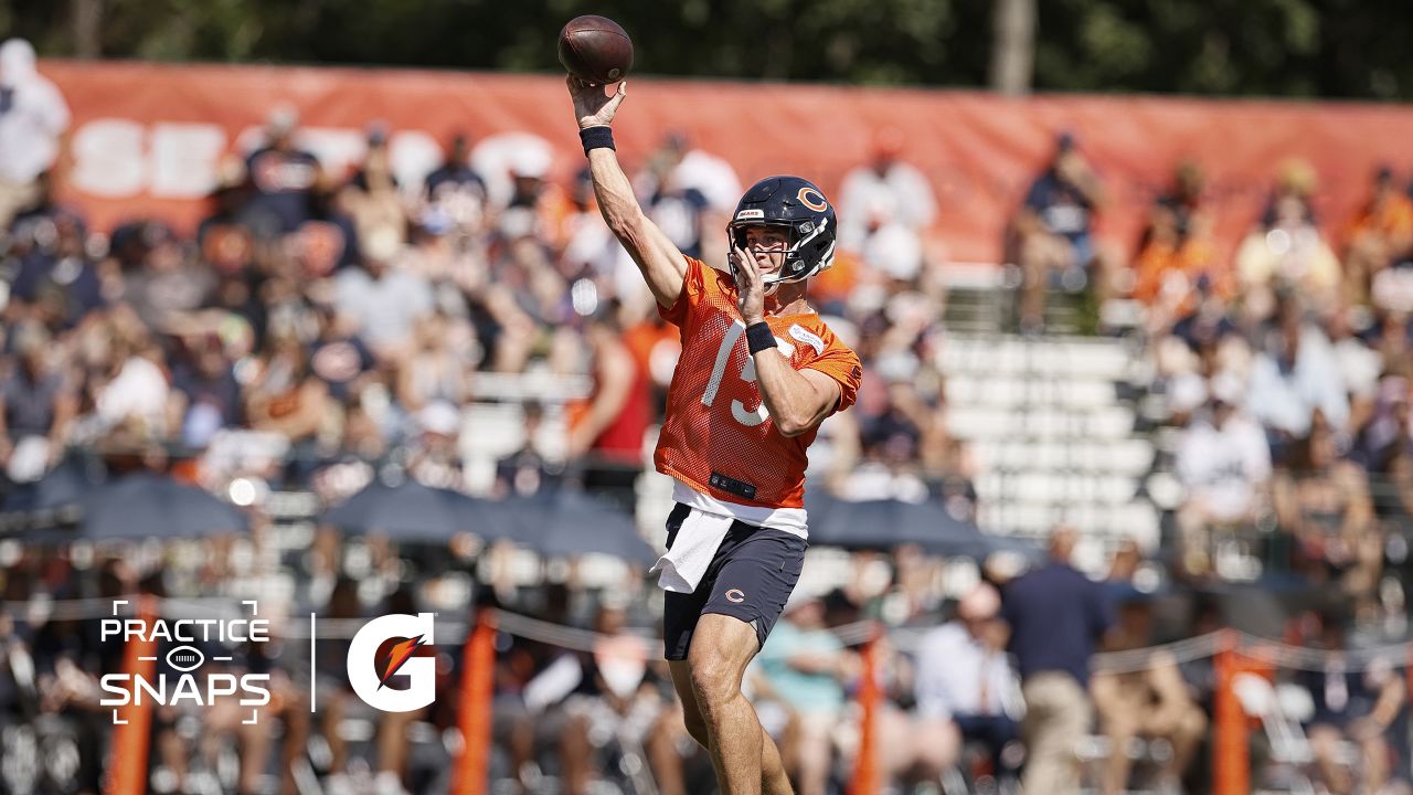 Chicago Bears game today: Ready or not, QB Justin Fields started against  Cleveland Browns - ABC7 Chicago