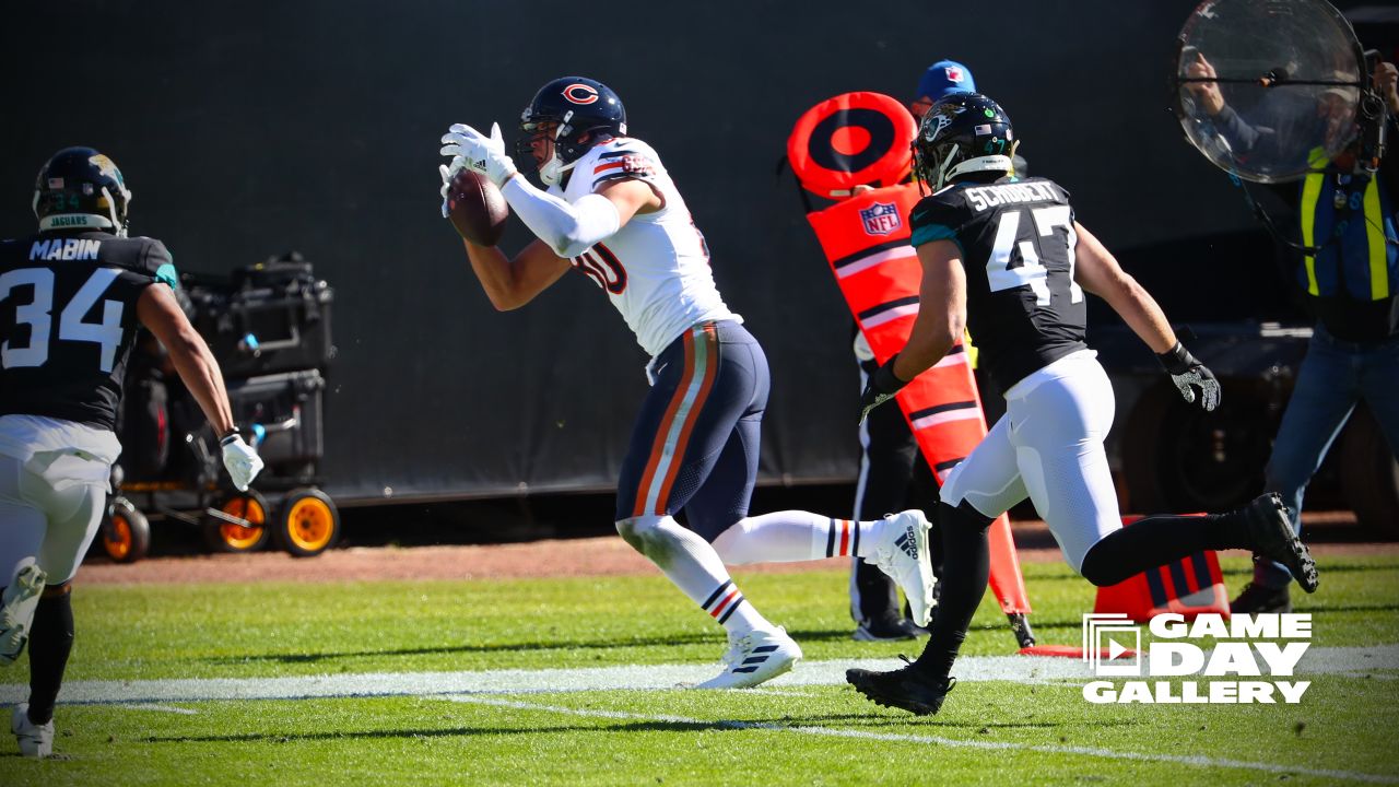 Game Recap: Chicago Bears win third straight game, move into final