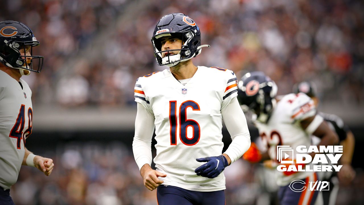 Bears stifle Raiders on the road, 20-9