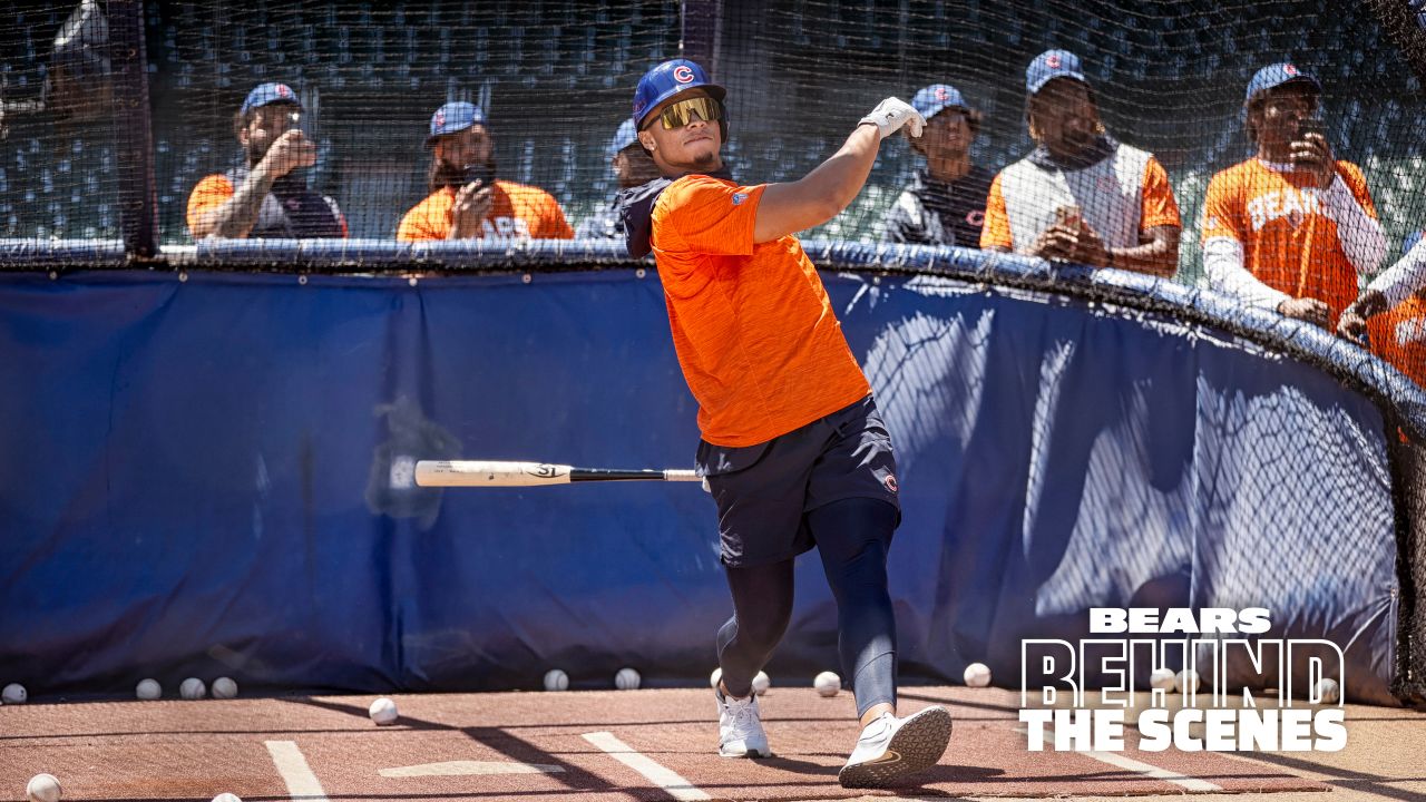 Bears hold team-bonding event at Wrigley Field