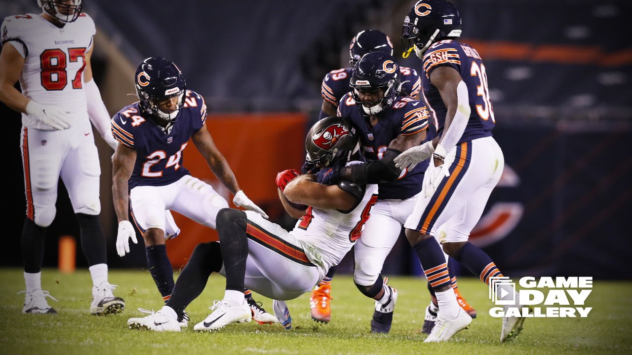 Buccaneers-Bears game has expert picks on both sides of fence when Chicago  visits Tampa Bay