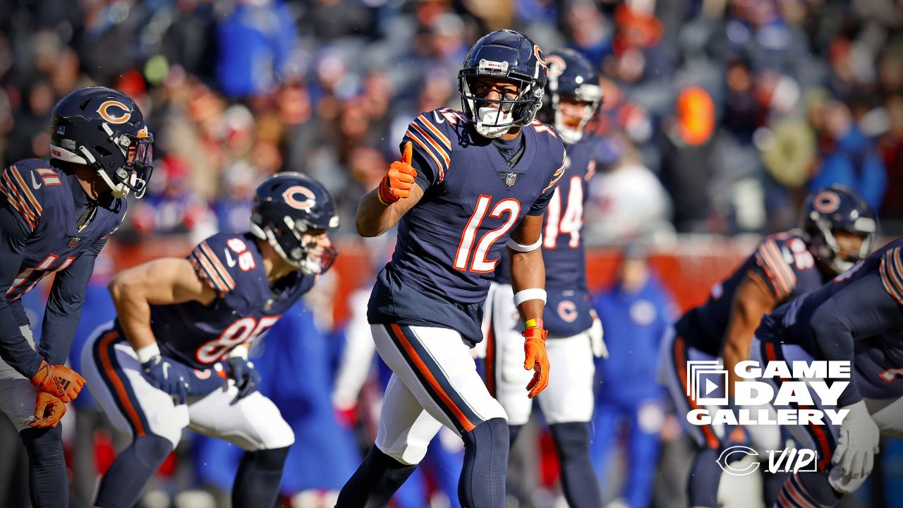 Bears rout Giants 29-3 in home finale