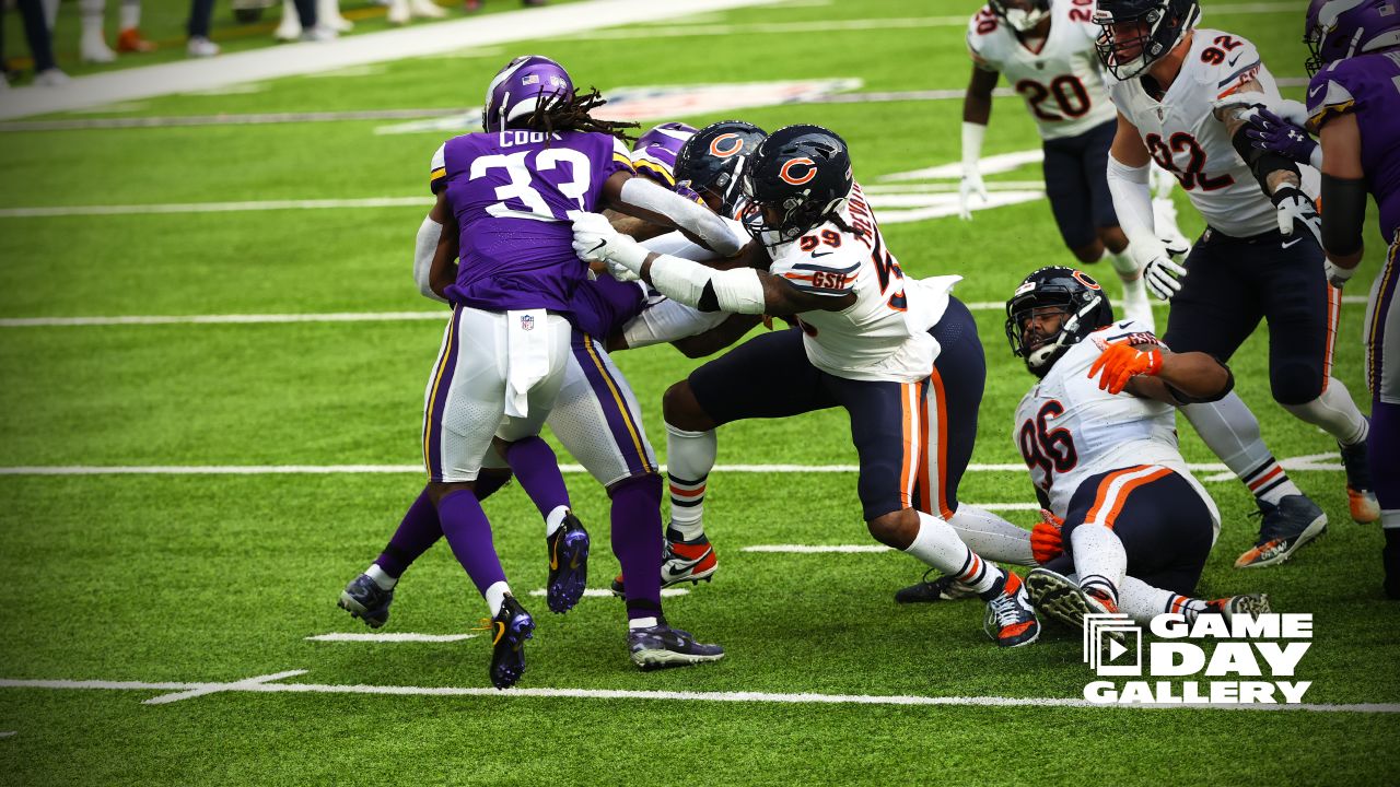 Chicago, United States. 06th Dec, 2020. Chicago Bears quarterback Mitchell  Trubisky (10) looks for an open receiver during play against the Detroit  Lions at Soldier Field in Chicago on Sunday, December 6