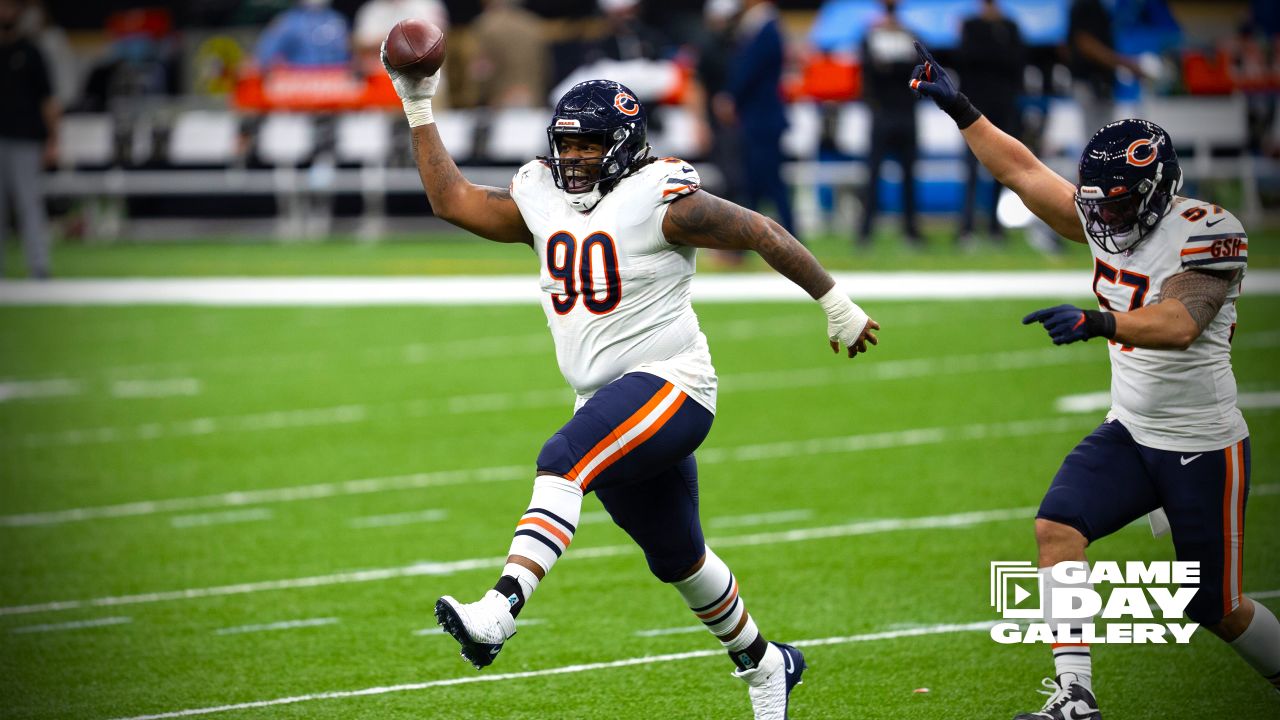 Chicago Bears WR Anthony Miller bites on C.J. Gardner-Johnson taunt, gets  ejected in playoff loss - ESPN