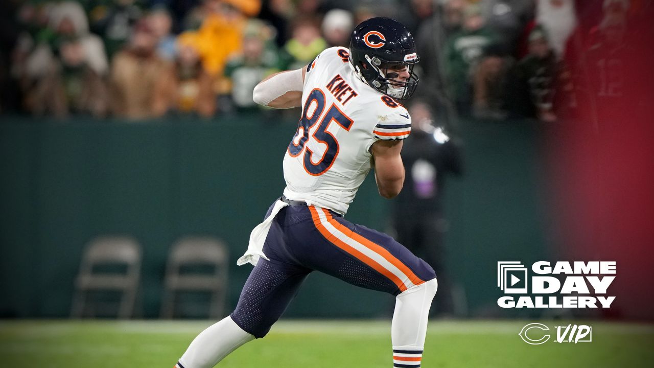 Chicago Bears drop high-scoring prime-time shootout to Green Bay