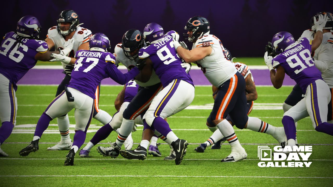 Chicago, United States. 29th Sep, 2019. Injured Chicago Bears quarterback  Mitchell Trubisky walks on the sidelines during the second half of an NFL  game against the Minnesota Vikings at Soldier Field in