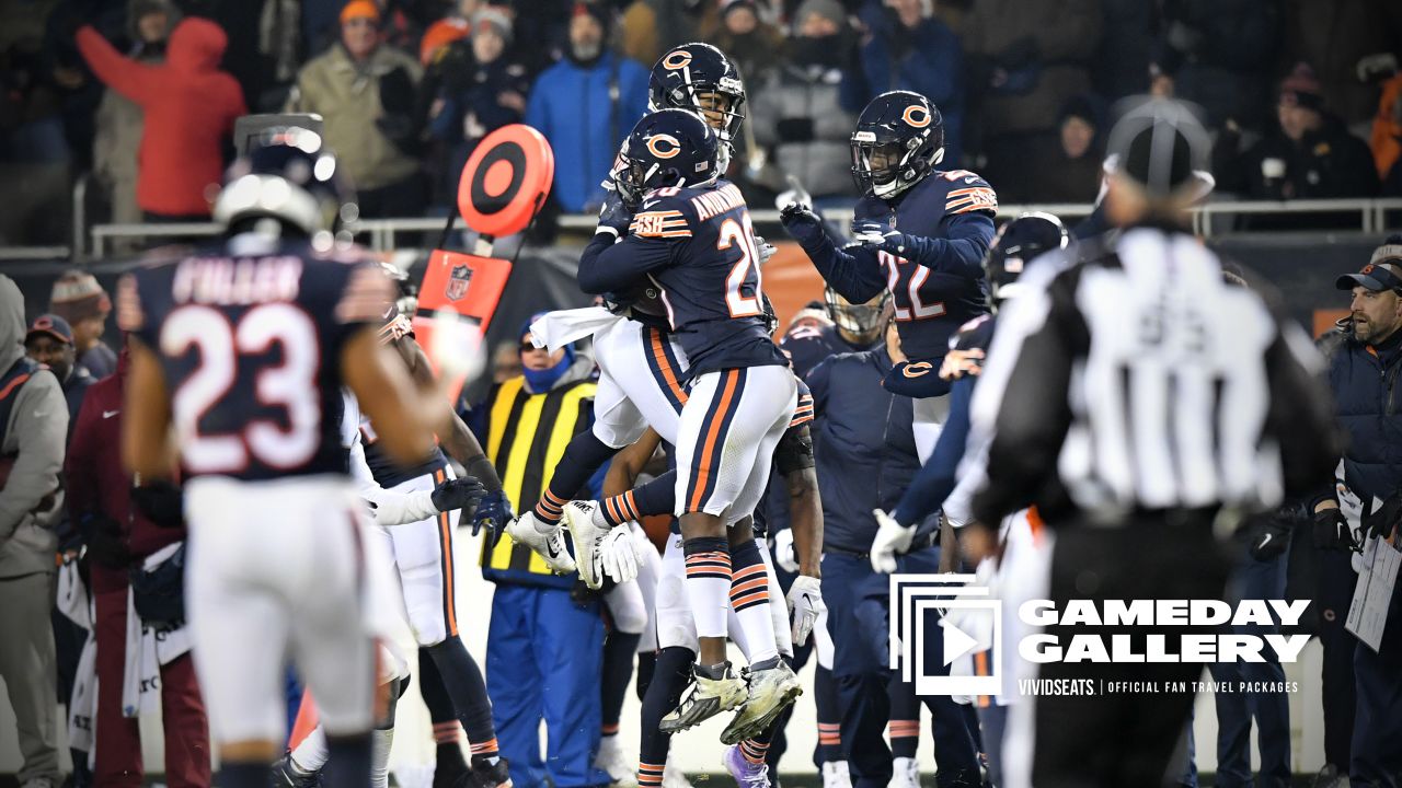 Flashback Friday: Bears defense dominates Rams in primetime