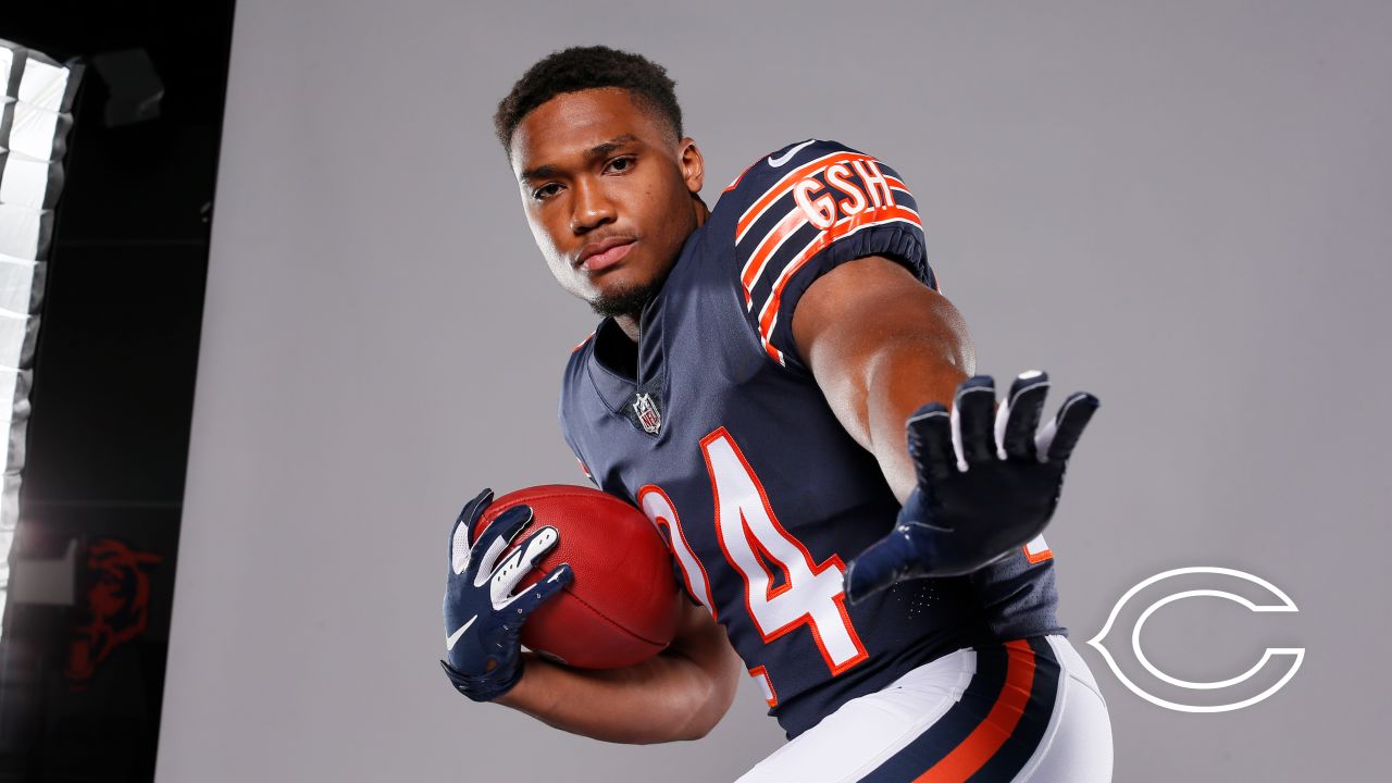 Chicago Bears inside linebacker Roquan Smith (58) warms up before an NFL  football game against the Los Angeles Rams Sunday, Sept. 12, 2021, in  Inglewood, Calif. (AP Photo/Kyusung Gong Stock Photo - Alamy