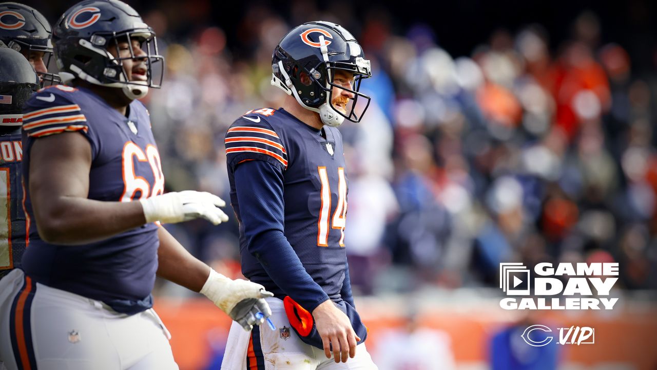 Bears rout Giants 29-3 in home finale