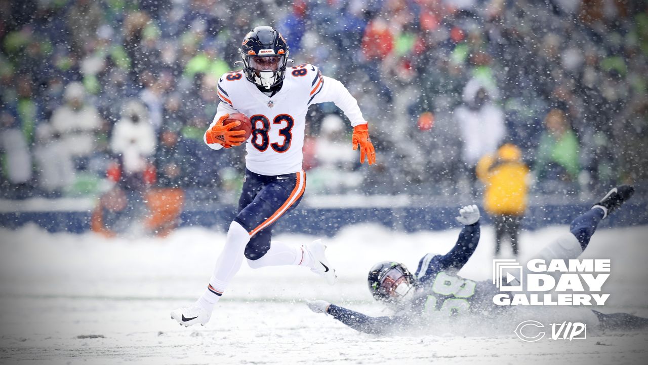 Chicago Bears Score and Recap (Week 16): Bears 25, Seahawks 24 - Snow  Problem, Bears Win on Dramatic Two-Point Conversion - Bears Insider