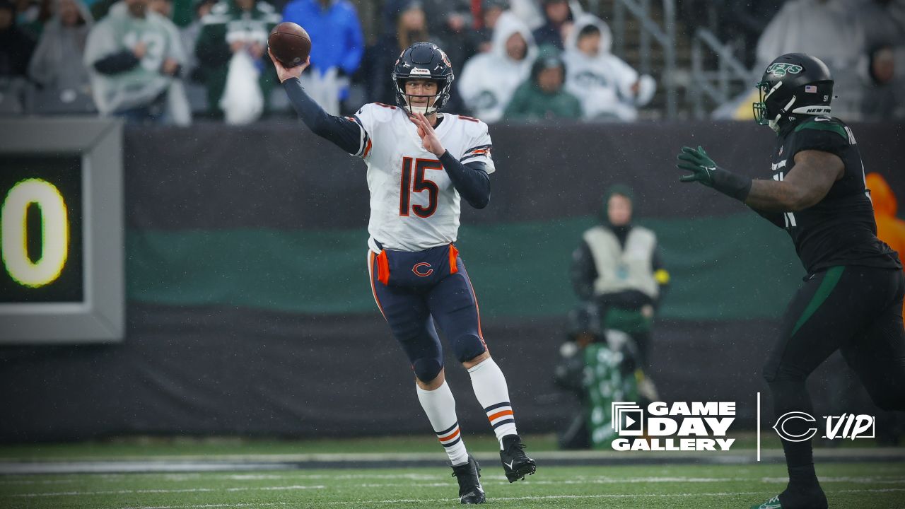 Bears QB Trevor Siemian starts vs. Jets despite injuring oblique in warmups