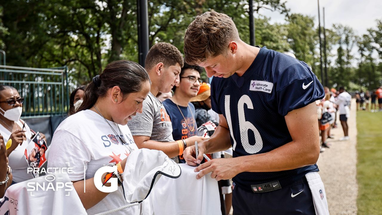 Chicago Bears Training Camp Practice No. 8 notes: Chase Claypool and Robert  Tonyan get a fortunate bounce during team drills - CHGO