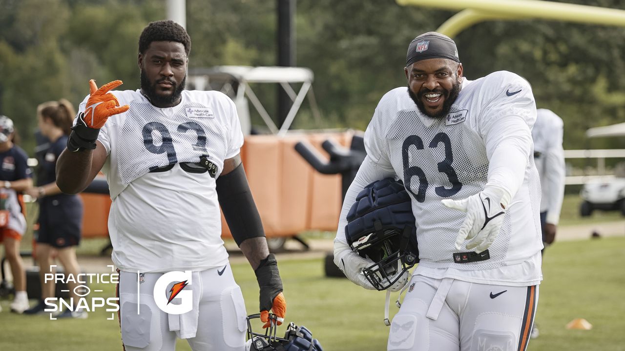 Chicago Bears running back De'Montre Tuggle runs with the ball