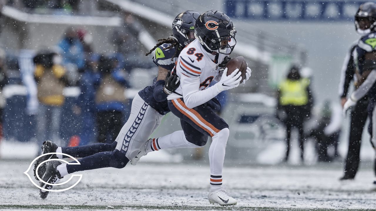 December 18, 2022: Chicago Bears #32 David Montgomery runs in for a  touchdown during a game against the Philadelphia Eagles in Chicago, IL.  Mike Wulf/CSM/Sipa USA(Credit Image: © Mike Wulf/Cal Sport Media/Sipa