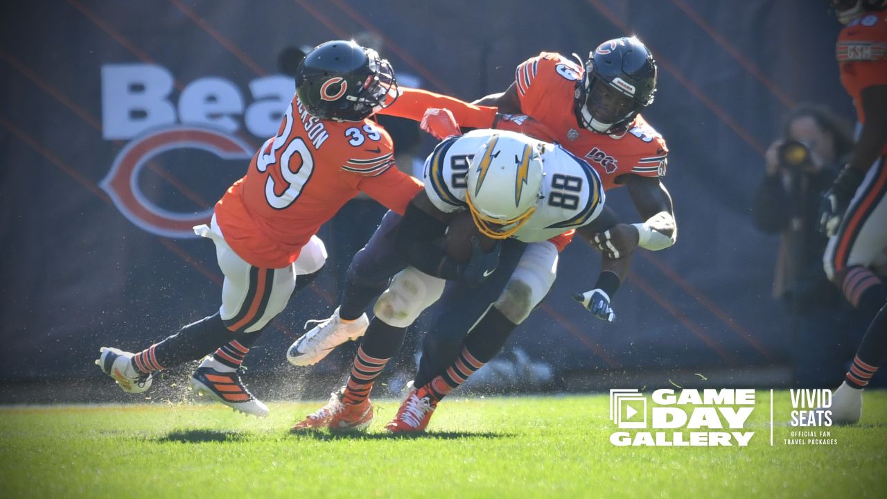 Bears waste Montgomery's big game in 17-16 loss to Chargers